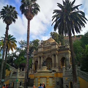 遥远的桑塔-露齐亚钢琴谱