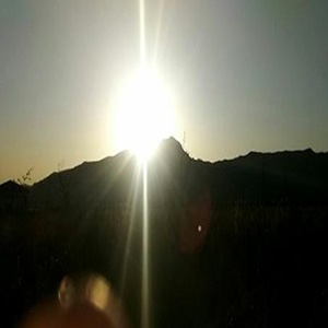 山里女人喊太阳钢琴谱