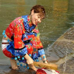 情姐下河洗衣裳钢琴谱