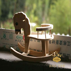 我的小木马钢琴谱