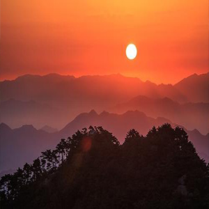 山里的女人喊太阳钢琴谱