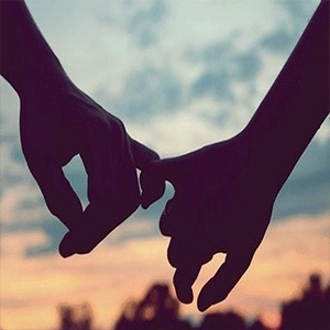 爱情是什么钢琴谱