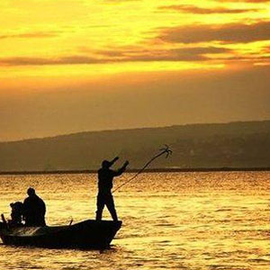 乌苏里船歌钢琴谱