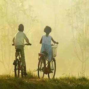 友谊地久天长钢琴谱