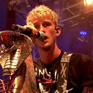 At My Best-Machine Gun Kelly-B-и