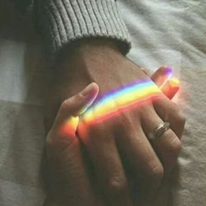ע--E-и