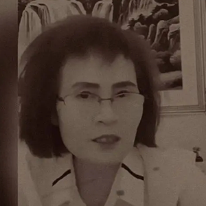 闺蜜和敌密钢琴谱