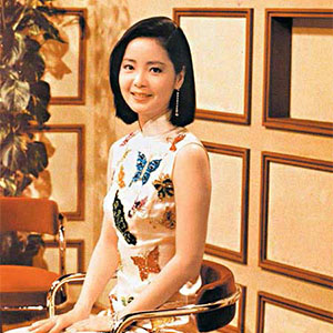 在水一方钢琴谱