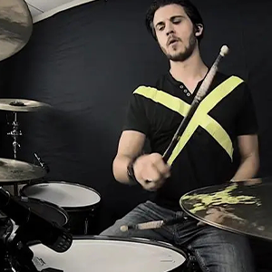 Addict With a Pen钢琴谱