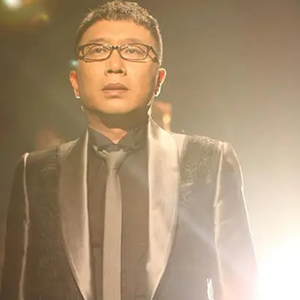 两只蝴蝶钢琴谱