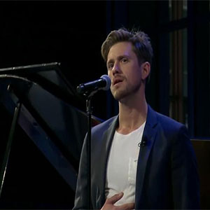 Seasons of Love钢琴谱