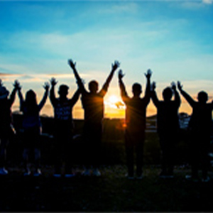 年轻的朋友来相会钢琴谱