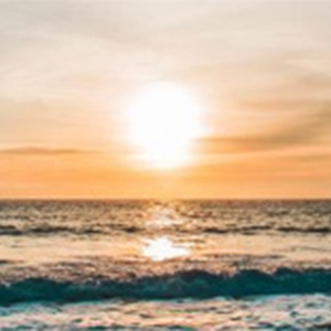 东海出太阳钢琴谱