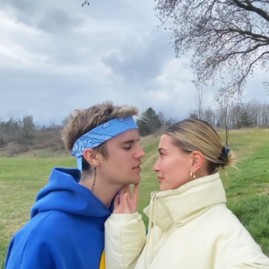  Stuck with U钢琴谱