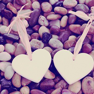 爱的主打歌钢琴谱