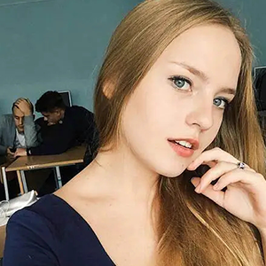 静静的夜钢琴谱